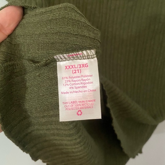 No boundaries ribbed olive top 3x - Picture 4 of 5